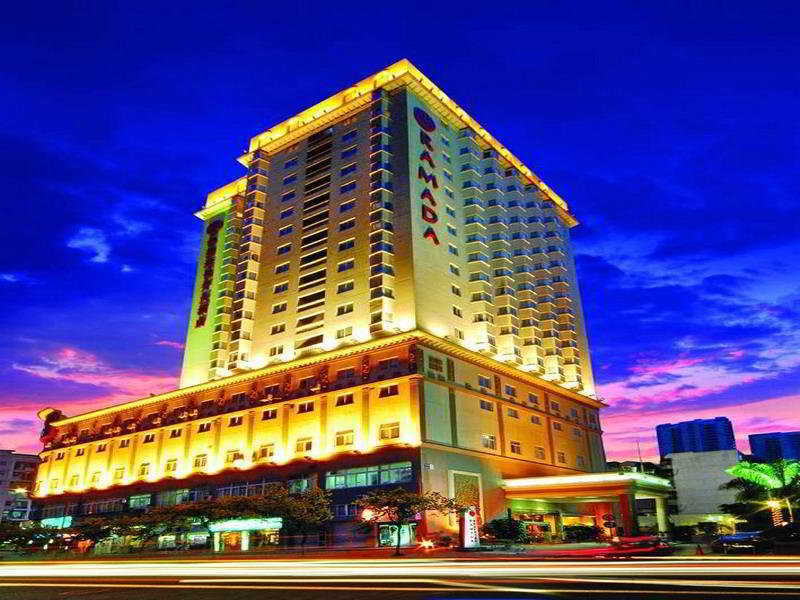 Ramada Hotel Сямън Екстериор снимка