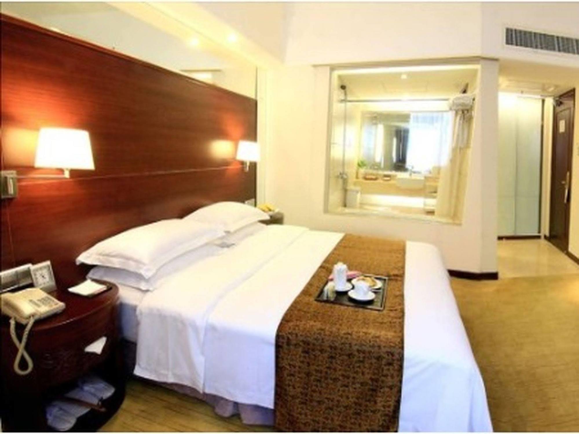 Ramada Hotel Сямън Екстериор снимка